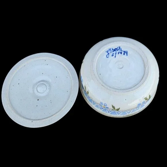 Vintage Studio Pottery Stoneware Ceramic Caserole with Lid Signed Gisela 1979 - Picture 8 of 14
